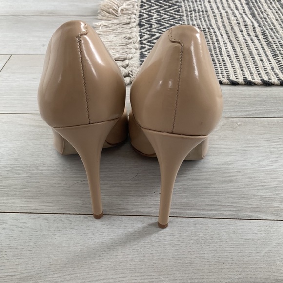 Aldo nude patent leather pumps size 9 - Picture 5 of 7